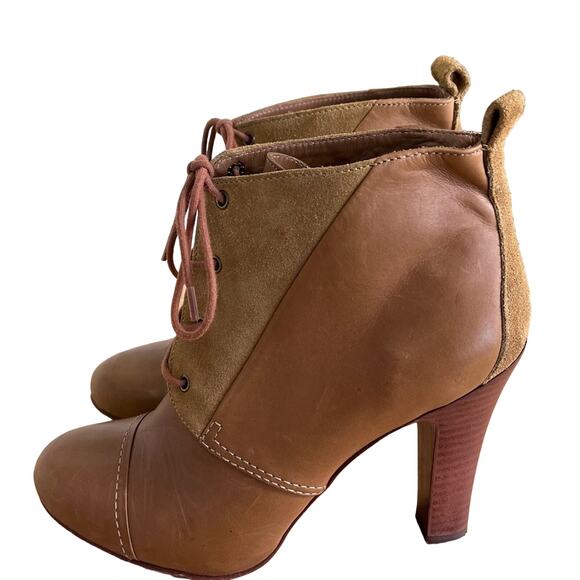 L.L. Bean Boots Women 8 M Brown Lace Up Leather Suede Heeled - Picture 1 of 11